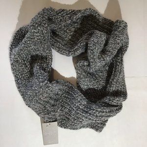 NWT Anthropologie Grey Knit Loop Scarf One Size